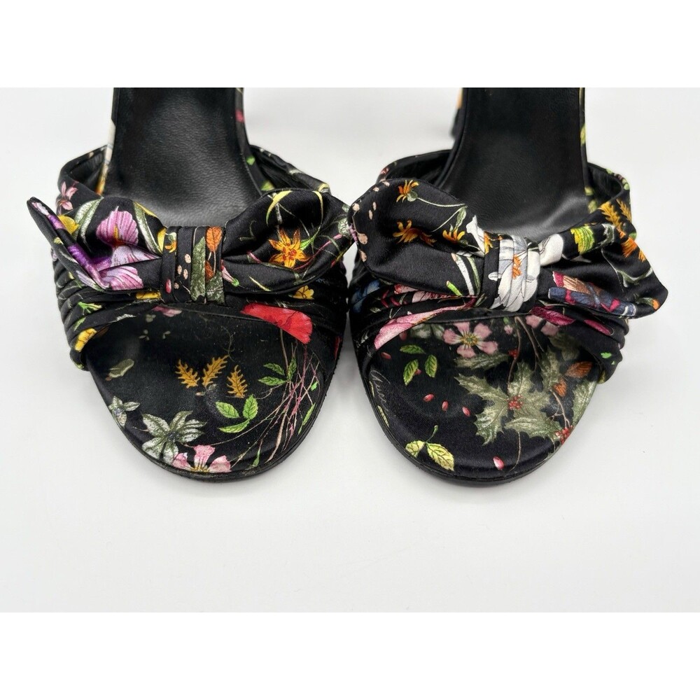 Gucci Black Satin Floral Slingback Heels Peep Toe Bow Accent Size EU 35 - Picture 5 of 12